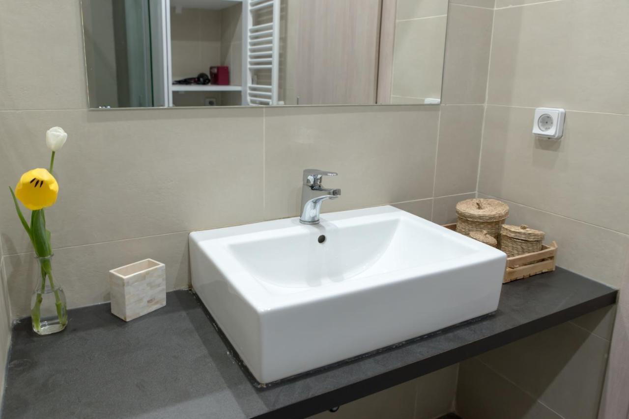 Amazing Apartment 2 Min To Acropolis Athen Exterior foto